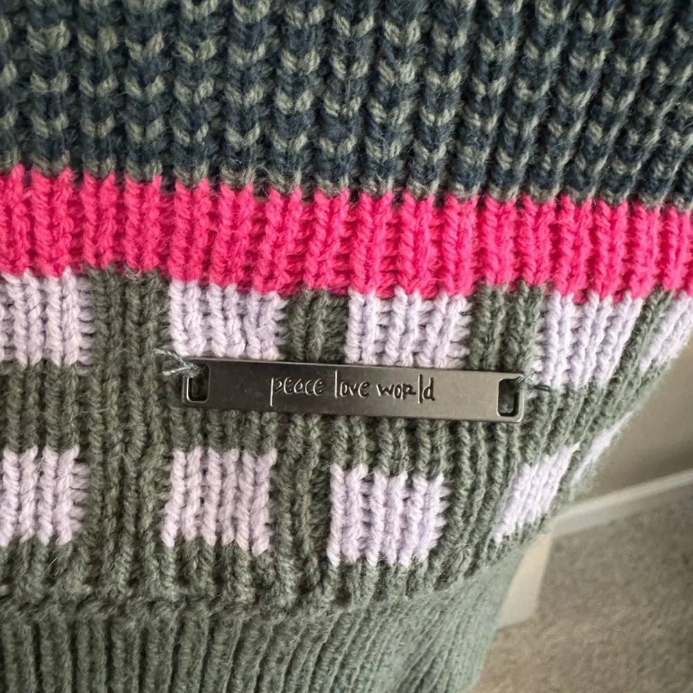 Peace Love World - Happy Day fringe cardigan- size small - Picture 3 of 3